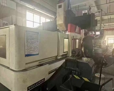 龙门加工中心 2518 艾威特