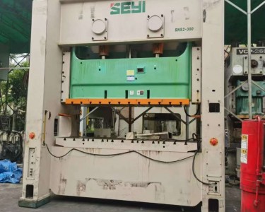 气动冲床 300T 协易
