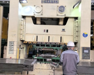 气动冲床 315T 徐锻