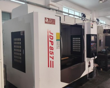 立式加工中心 JDP857 捷上匠德