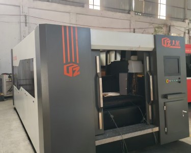 激光切割机 DZ3015BJ 大展