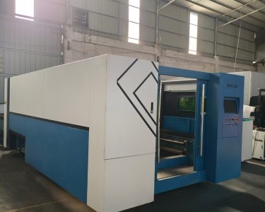 激光切割机 CFFP-1500-3015D 亚威
