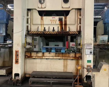 气动冲床 315T 沃得