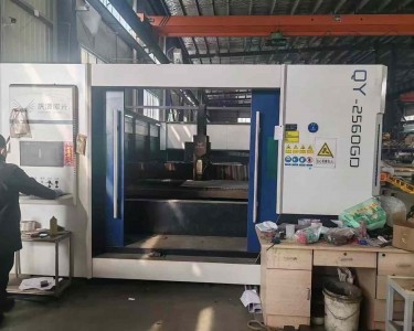 激光切割机 6025/6600W 庆源