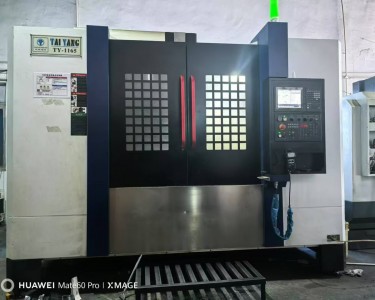 立式加工中心 850 台扬