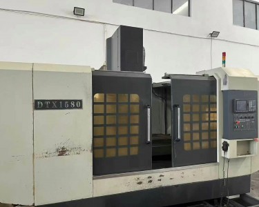 立式加工中心 DTX-1580 鼎泰
