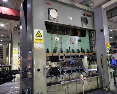 气动冲床 400T 扬锻
