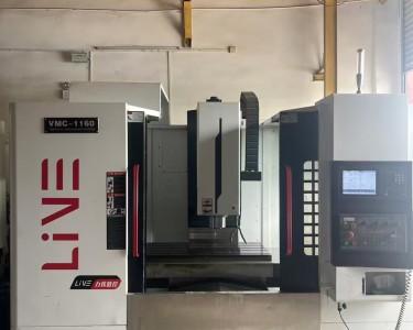 立式加工中心 VMC-1160 力伟