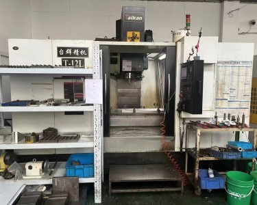 立式加工中心 T-12L 台群