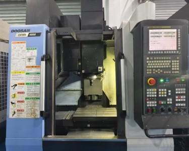 立式加工中心 DNM4000 斗山