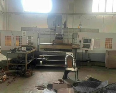 立式加工中心 2511 铁正