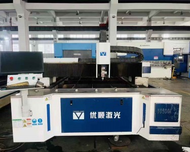 激光切割机 6015/3000W 优顺