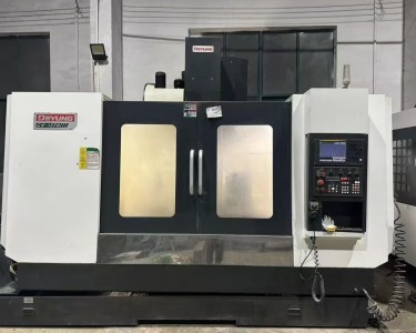 立式加工中心 CV-1370 德扬