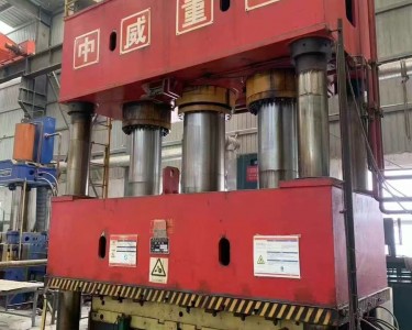 四柱式油压机 YZW32-2000T 中威重工