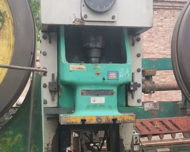 气动冲床 160T 扬力