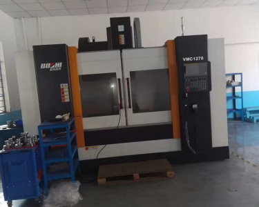 立式加工中心 VMC1270L 宝鸡
