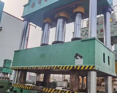 四柱式油压机 1000T 铭烽