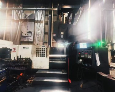 龙门加工中心 MC2015 雅力士