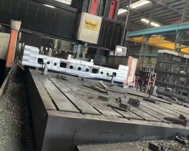 龙门加工中心 TKM8332 力禾