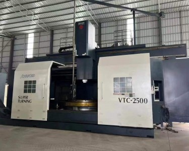 车铣复合机 VTC2500 乔福