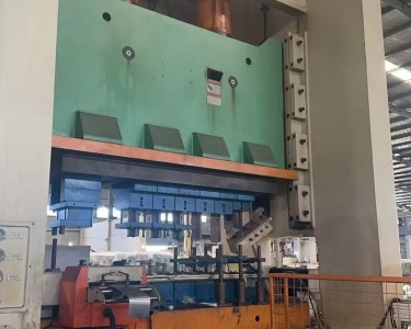 气动冲床 315T 扬力