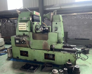 卧式滚齿机 Y3180K 冠华