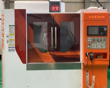 立式加工中心 TXC-V8 台信