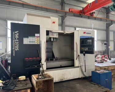 立式加工中心 VM1370S 纽威