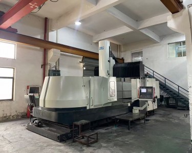 龙门加工中心 KMC-3000SV 高明