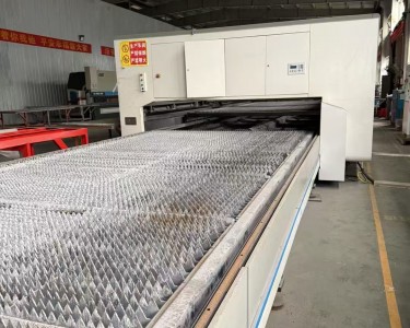 激光切割机 6025/12000W 中亚