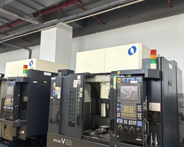 立式加工中心 V33 牧野