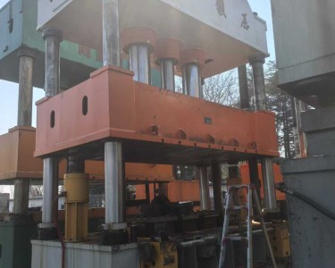 四柱式油压机 800T 南通锻压