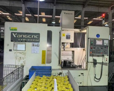 立式加工中心 YVM-1000H 杨铁