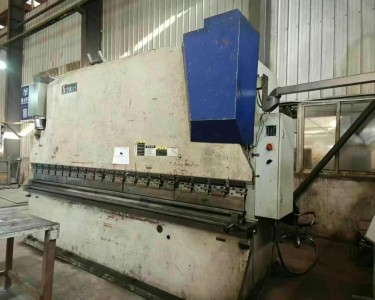 数控折弯机 250T/4米 亚威