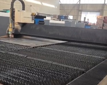 激光切割机 14米/12000W 邦德