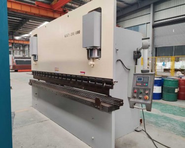 数控折弯机 200T/4米 力威
