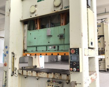 气动冲床 200T 协易
