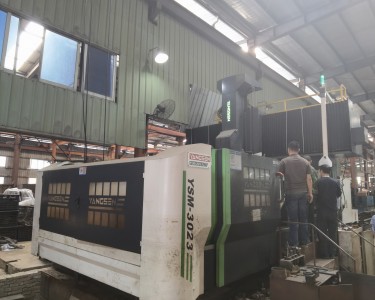 龙门加工中心 3023 扬森