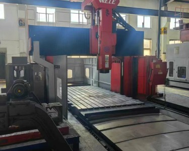 龙门加工中心 LB-532Z2 崴立