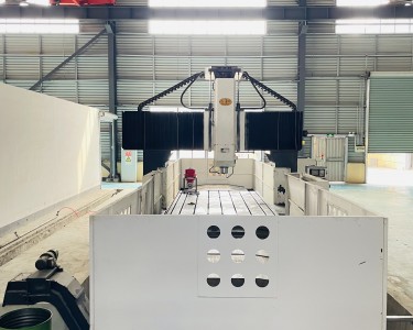 龙门加工中心 4028 鸿昌