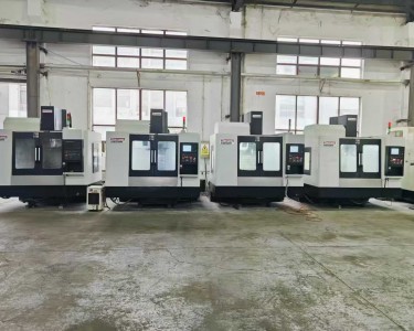 立式加工中心 850 徳扬