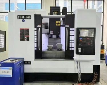 立式加工中心 VMC-966L 侨伯