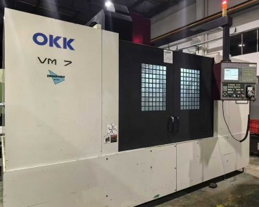 立式加工中心 1570 OKK