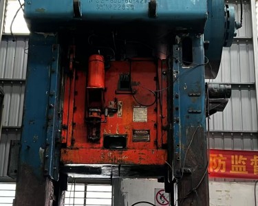 气动冲床 800 VERSON