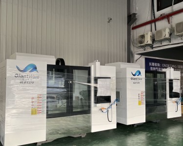 立式加工中心 GLV1370 巨浪