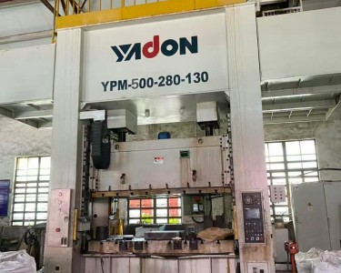 气动冲床 400T 扬锻
