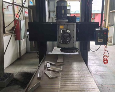龙门铣床 大1米 京鼎