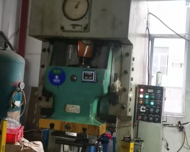 气动冲床 80T 四海
