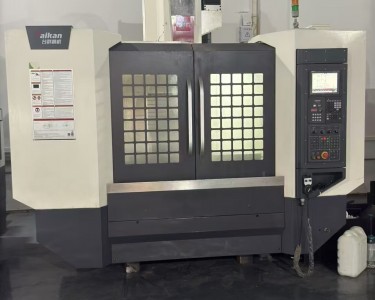 立式加工中心 1260 台群
