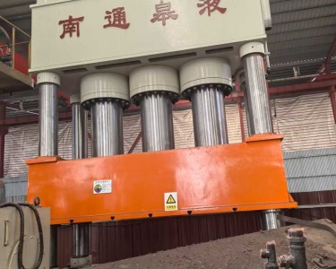 四柱式油压机 1600T 南通皋液